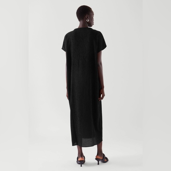 COS Long Crinkled Minimalist Dress Black Size Small Excellent Condition - Picture 7 of 13